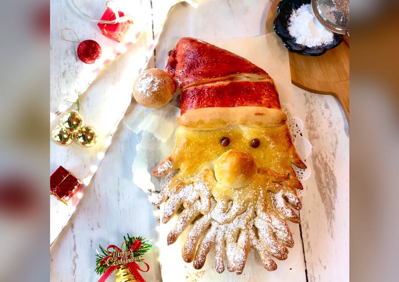 Christmas Santa Pull a Part Bread