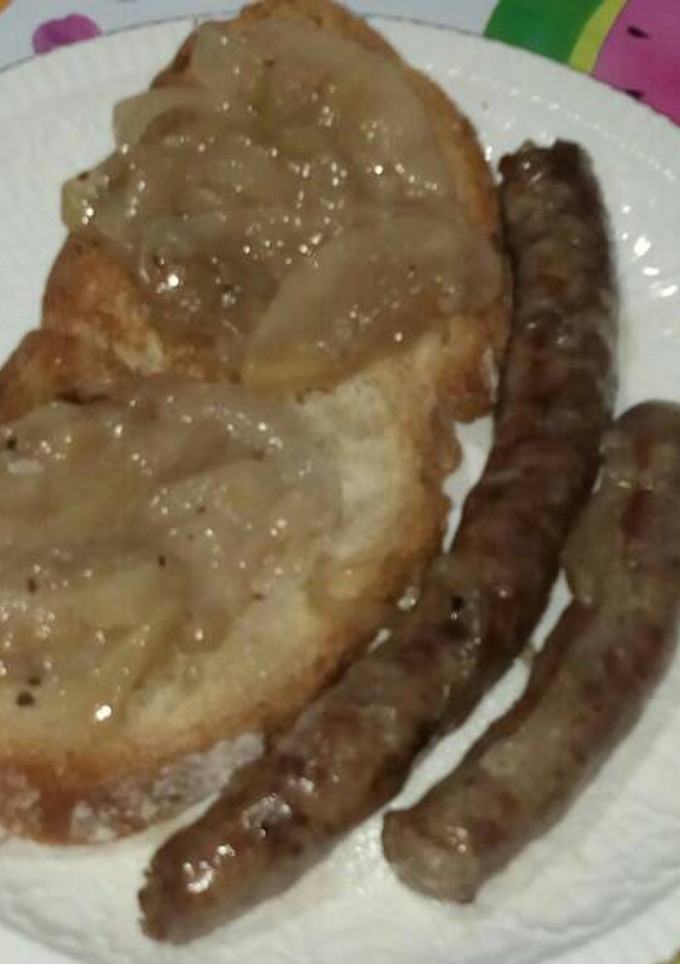 Una foto de Longaniza con salsa de pera