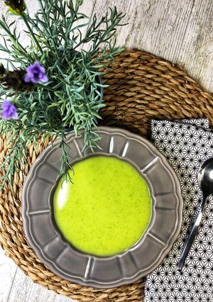 Foto principal de Crema de calabacín con Mambo, la mejor receta en robot de cocina