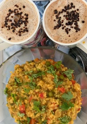 A picture of Healthy Masala Oats { UPMA }.