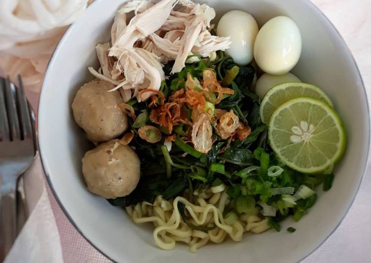 Mie Kangkung