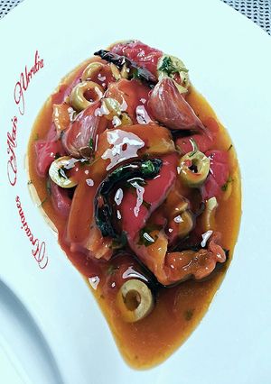 Una foto de Ensalada de pimientos rojos asados, en salsa thai