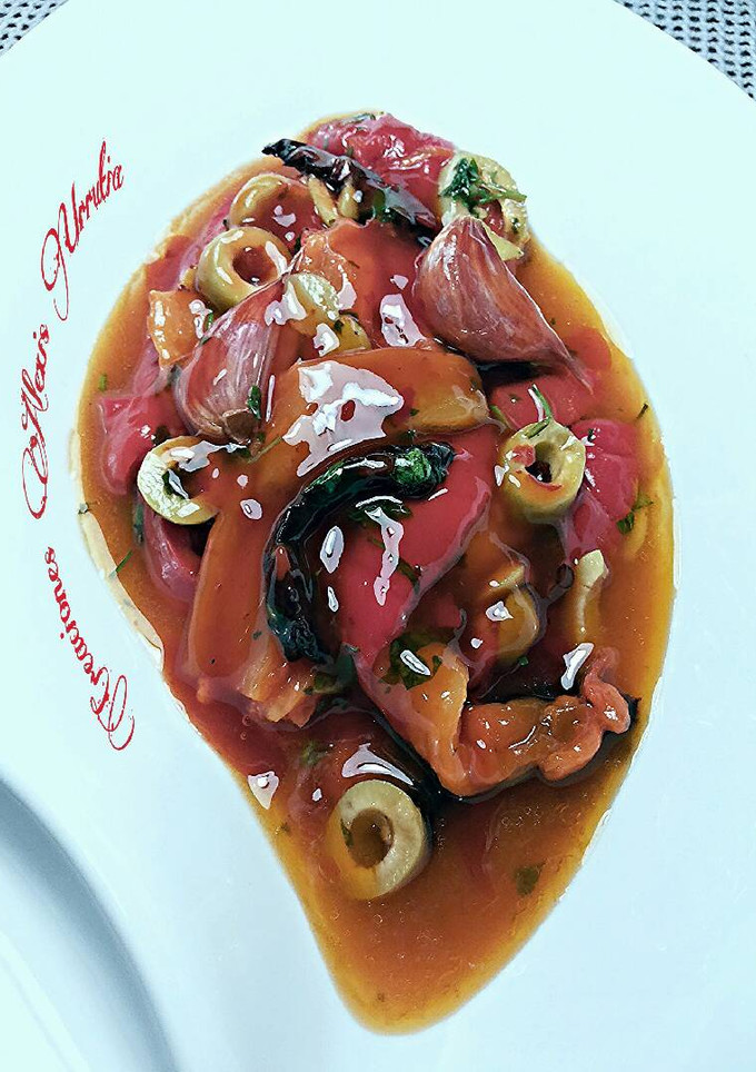 Una foto de Ensalada de pimientos rojos asados, en salsa thai