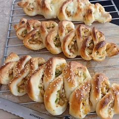 A picture of Chicken Bread 😋😋.