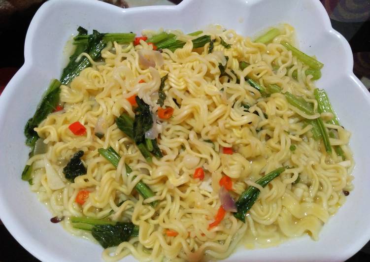 Resep Mie goreng sayur bumbu iris #bikinramdhanberkesan, Enak Banget