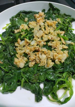 Foto resep Tumis Bayam Garlic