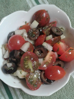 A picture of Cherry Tomato Veggie Salad.