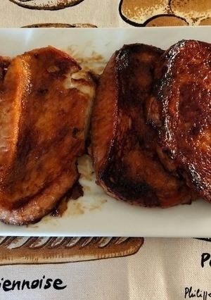 Una foto de Torrijas caramelizadas de azúcar moreno