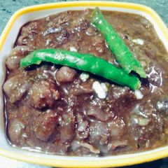 A picture of Chole without onion and tomato.