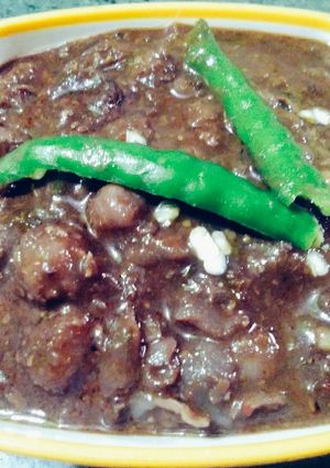 A picture of Chole without onion and tomato.
