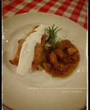 Solomillo con salsa de kéfir y compota de quinotos