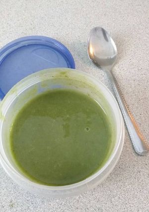 Una foto de Crema de espinacas saludable