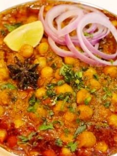 पंजाबी छोले (Punjabi chole recipe in Hindi) रेसिपी मुख्य फोटो