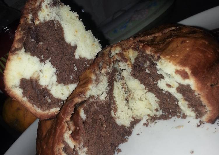 Recipe of Jamie Oliver Tutti Fruiti Marble Cake