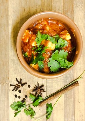 પનીર ટીકકા મસાલા(Paneer Tikka Masala Recipe in Gujarati) રેસીપી મુખ્ય ફોટો
