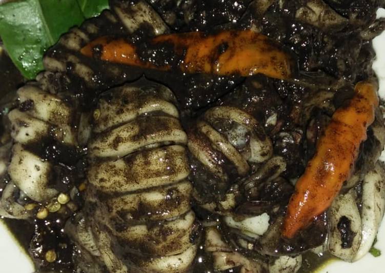 Cumi masak Hitam