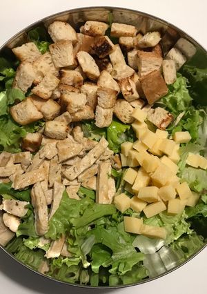 Foto di Caesar salad con pollo