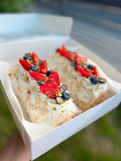 Фото Меренговий рулет.