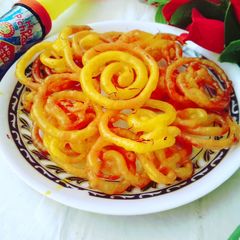 A picture of Instant kesar Jalebi.