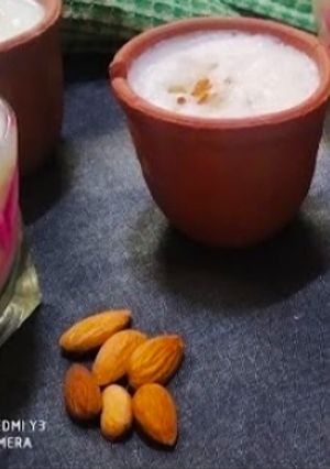 કુલ્લડ લસ્સી (Kullad Lassi Recipe In Gujarati) રેસીપી મુખ્ય ફોટો