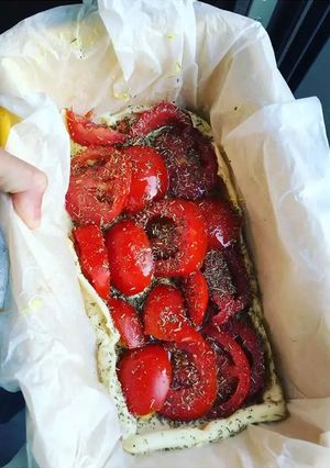 Une photo de Tarte à la tomate et à la moutarde