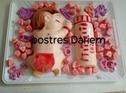 Una foto de postres con vodka