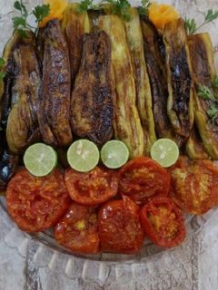 عکسی از دستور بادمجان گوجه سرخ شده