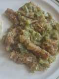 Chicharrón con nopalitos en salsa verde