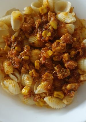 Fokhagymás-bazsalikomos kukorucás csirkeragu recept fotója