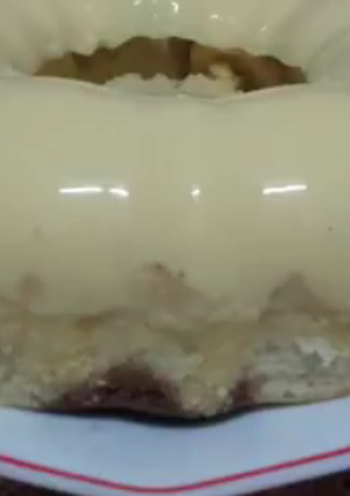 Una foto de Bizcoflan sencillo delicioso /comida de Marruecos