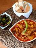 Gurullos de conejo y garbanzos