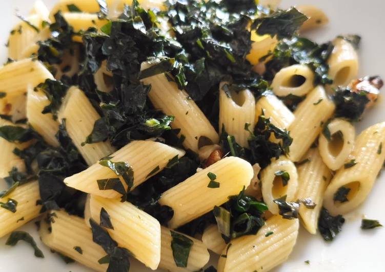 Easiest Way to Prepare Veloce Mezze penne cavolo nero e acciughe