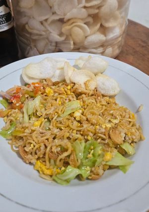 Foto resep #28 Nasi Goreng Campur Mie Tidak Pedas Dadakan Simpel