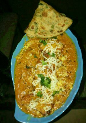 A picture of Paneer pasanda with coriander tepla.