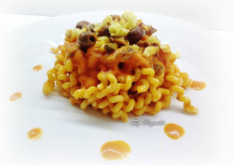 Recetta di Perfect Fusilli lunghi alla pizzaiola mediterranea