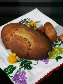 Una foto de Pan de muerto tradicional de Santa María, Sola de Vega, Oaxaca. 🤩😋