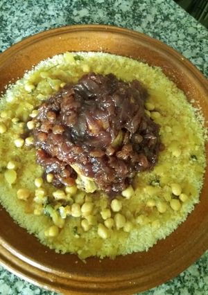 A picture of Couscous Tfaya 😋👌.