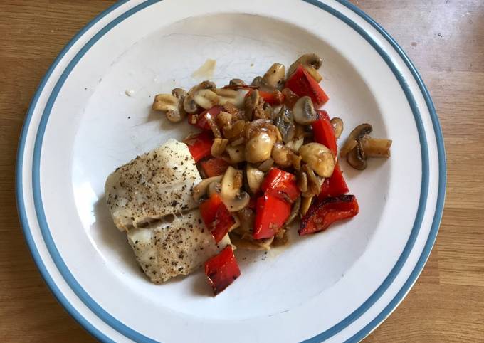 Cod with mushroom and red pepper
