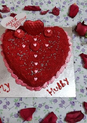 A picture of Heart shape red velvet cake.