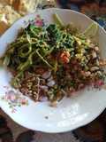 Pelecing urap bua