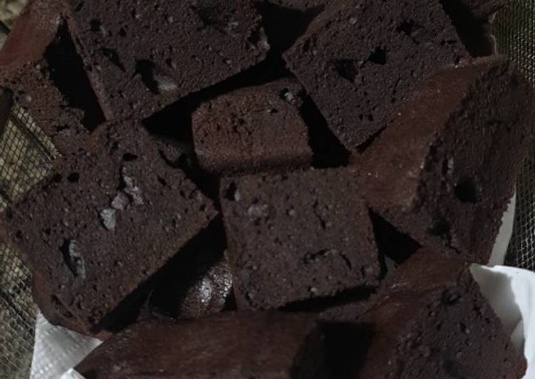 Brownies panggang putih telur