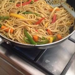 A picture of Easy stir fry spaghetti.