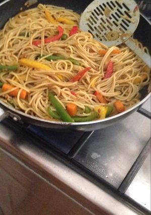 A picture of Easy stir fry spaghetti.
