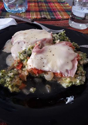 Una foto de Brócoli a la pizza🍕