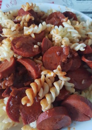 Paradicsomos kolbász recept fotója