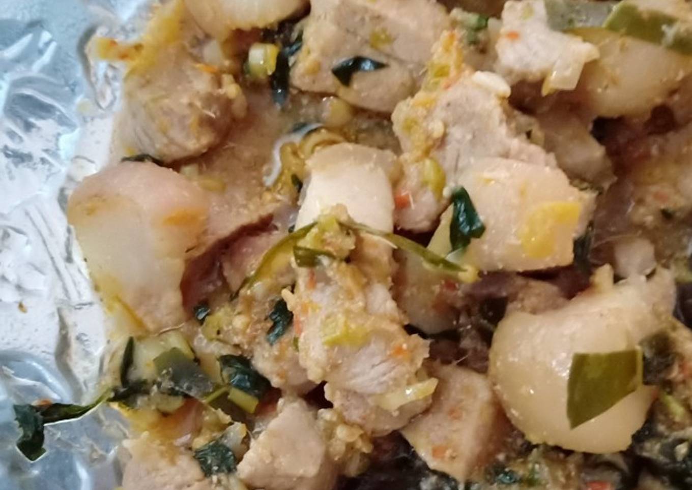 Tinoransak babi khas Manado (non halal)