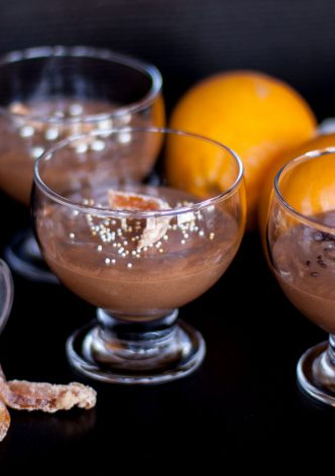 Una foto de Mouse de chocolate y naranja