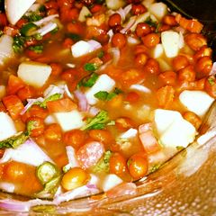 A picture of Kathyawari Choley.