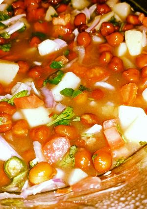 A picture of Kathyawari Choley.