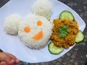 A picture of cơm bò xào cho bé